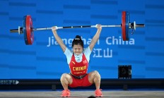 开云APP下载:举重亚锦赛：赵金红包揽女子45公斤级三项冠军 打破抓举世界纪录